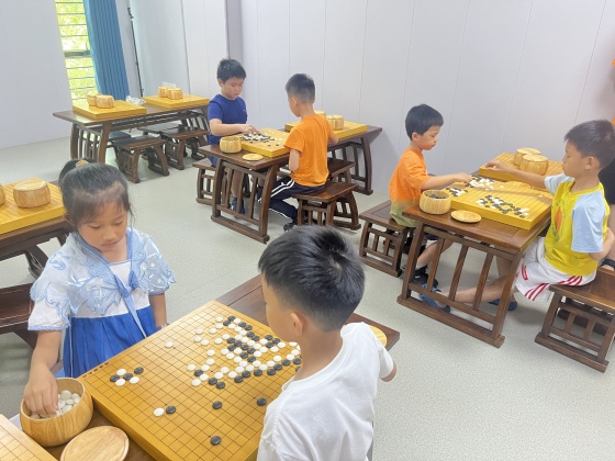周日基礎(chǔ)班日常對弈，只聞落子聲_副本.jpg
